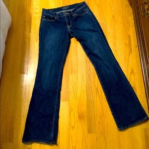 Lucky Brand, low rise, boot leg jeans - 2/26 regular